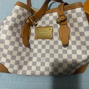 Authentic ***Louis vuitton hampstead damier azur mm